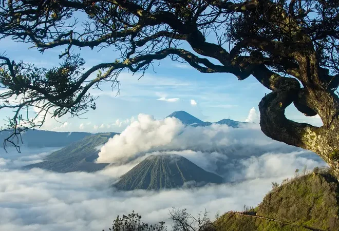 Menjelajah Dunia Lewat Wisata Alam dan Budaya